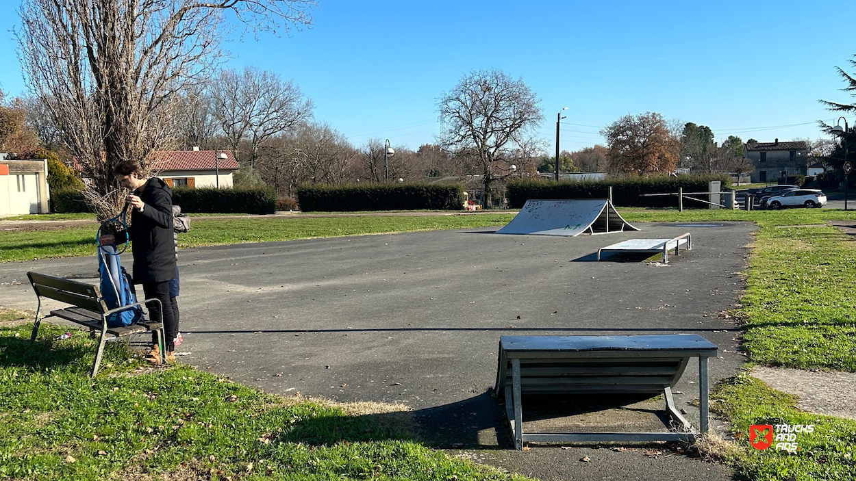 Carignan-de-Bordeaux skatepark